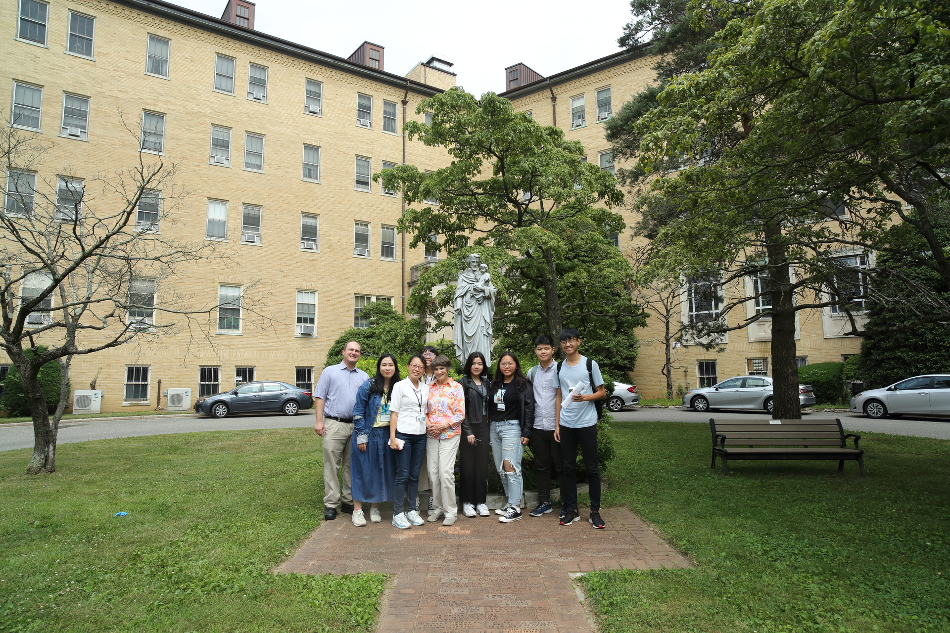 Students from Tzu Chi University at the Sisters of St. Joseph congregation in Brentwood.