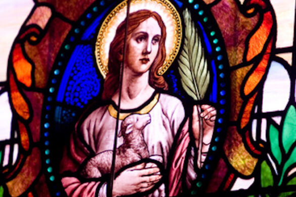 Ash Wednesday Comes to Residence Hall