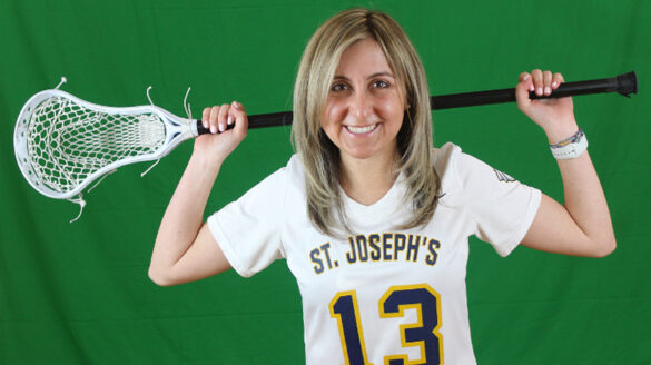 Alexandra Ehrhart ’22, an SJC Long Island golden eagle.